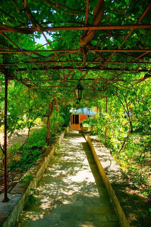 Les Jardins D'Anglise Hotel Six-Fours-les-Plages Ngoại thất bức ảnh